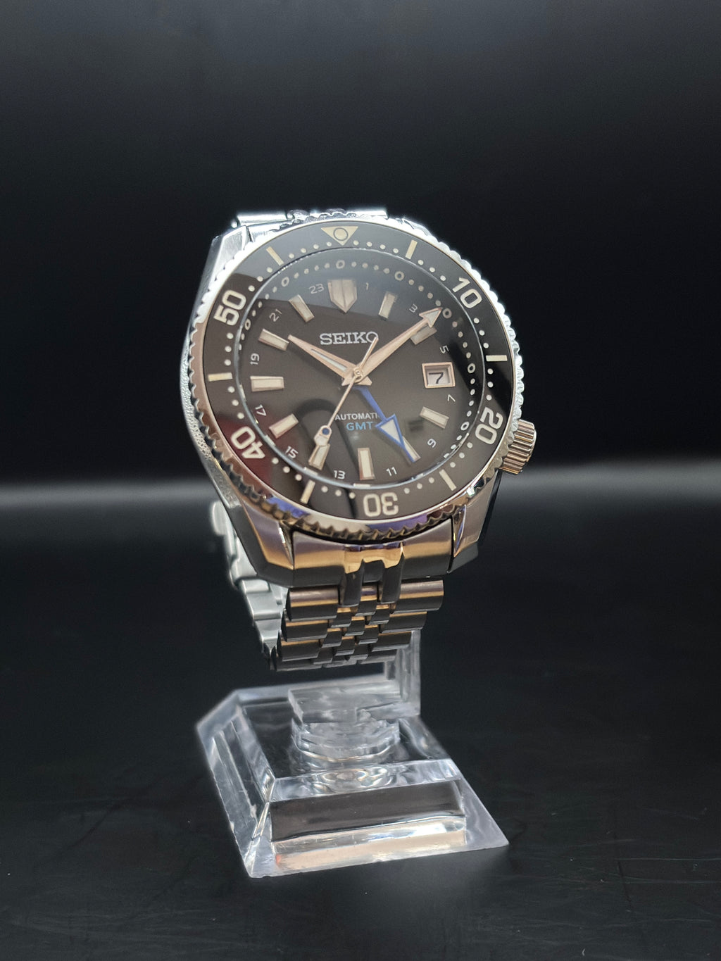 MM300 GMT Diver