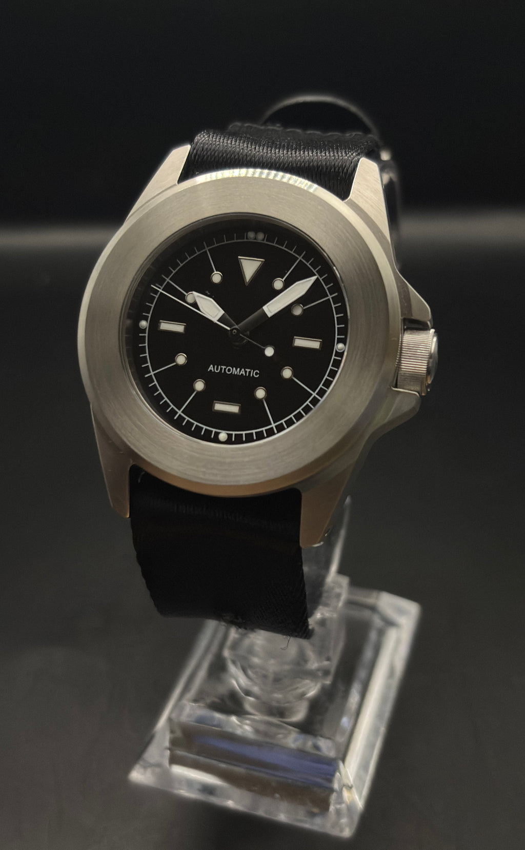 N4 Dive Watch